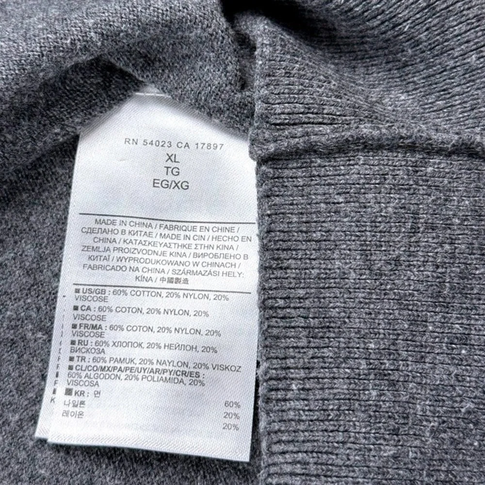 Banana Republic Mens Luxe Sweater Collection V Neck Long Sleeve Gray XL‎
